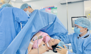 TP HCM lập danh sách thưởng phụ nữ dưới 35 tuổi sinh đủ hai con