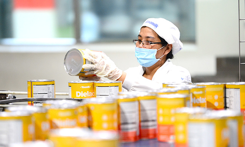 Bên trong nhà máy sản xuất sữa Vinamilk đạt chuẩn tinh khiết Mỹ