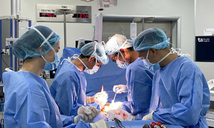 Tưởng đau cổ vai gáy hóa thoát vị đĩa đệm cột sống