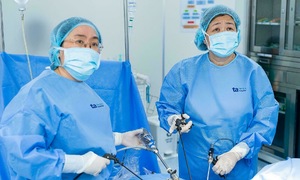 U buồng trứng khiến bụng to như mang thai 4 tháng