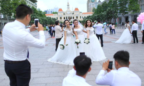 Giới trẻ Việt Nam kết hôn ngày càng muộn