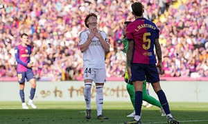 Sao trẻ bị fan Real vùi dập vì sút hỏng trước Barca