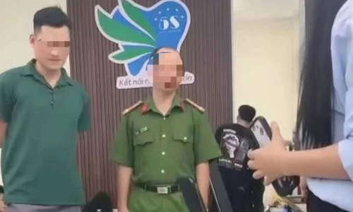Một công an bị đình chỉ để xác minh tố cáo 'đánh người'