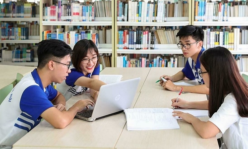 Hơn 20.000 tân sinh viên Đại học Quốc gia Hà Nội bắt buộc học AI