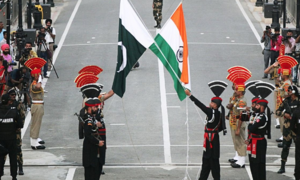 Ấn Độ - Pakistan trao trả binh sĩ