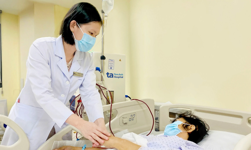 9 người một gia đình bị bệnh thận di truyền