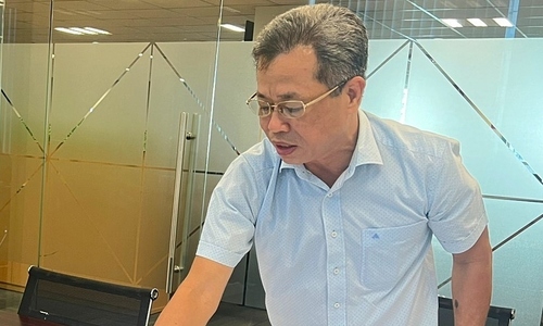 Cựu bí thư Bến Cát được đình chỉ điều tra sau hơn 7 năm kêu oan