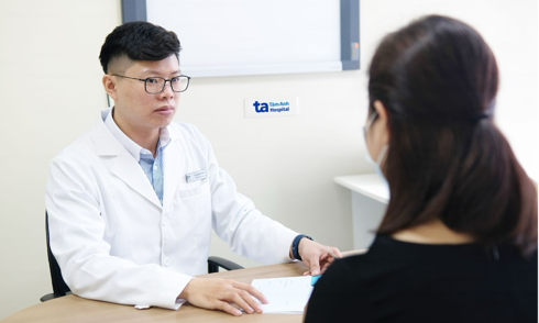 Kiêng tắm đêm có giúp phòng ung thư phổi?