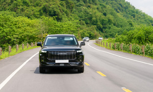 Jaecoo J7 PHEV chạy được gần 1.500 km một lần đổ xăng, sạc điện