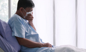 Nguy cơ mắc cúm, phế cầu cùng lúc với Covid-19