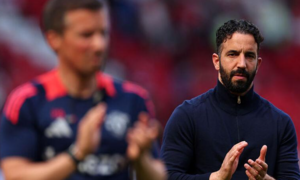 Amorim trả tiền cho nhân viên Man Utd xem chung kết Europa League