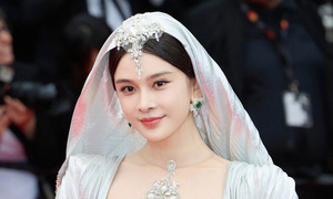 Triệu Anh Tử bị nói 'làm lố' ở Cannes