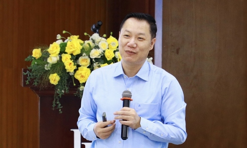 Xem xét việc tồn tại hai cấp hội đồng trường trong đại học quốc gia