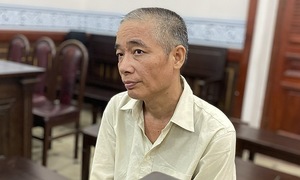 Phóng hỏa nhà em gái vì bị đòi nợ