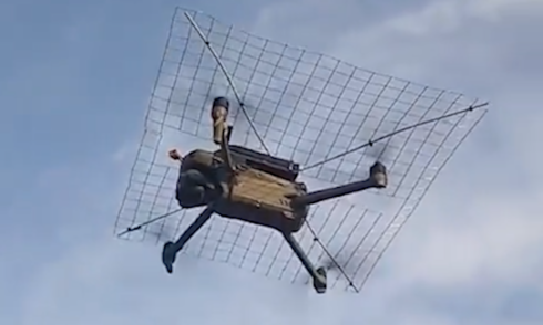 Ukraine lắp lưới thép bảo vệ drone