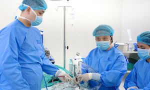 Một phần chiếc răng lọt vào xoang hàm sau nhổ
