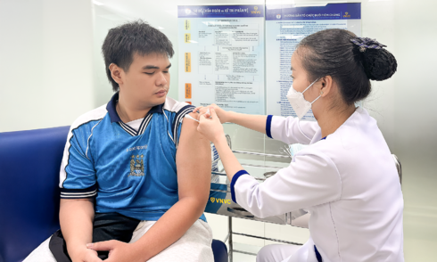 Lý do người khỏe mạnh nên tiêm ngừa não mô cầu