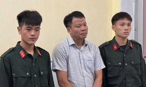 Cựu tổng biên tập Đồng Xuân Thụ bị cáo buộc liên quan '82 vụ cưỡng đoạt tài sản'