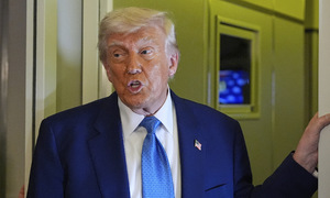 Ông Trump công kích cựu giám đốc FBI vì dãy số 8647
