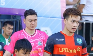 Hoàng Đức, Văn Lâm vô địch hạng Nhất sớm ba vòng