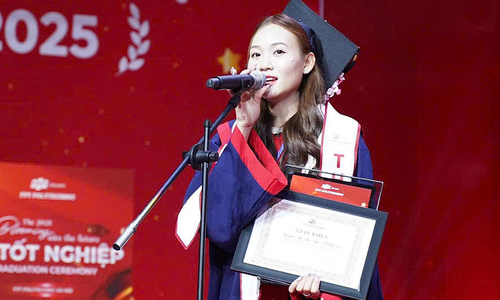 Nữ sinh bỏ đại học, tốt nghiệp thủ khoa cao đẳng