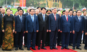 Lãnh đạo Đảng, Nhà nước vào Lăng viếng Chủ tịch Hồ Chí Minh