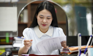 Bộ Chính trị yêu cầu sớm chi trả chế độ cho người nghỉ việc do sắp xếp bộ máy