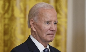 Ông Trump nêu nghi vấn về thời điểm công bố bệnh ung thư của ông Biden