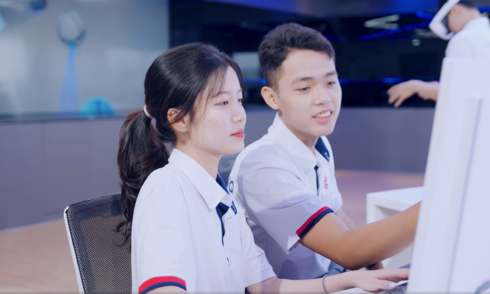 Trường Đại học Hùng Vương TP HCM số hóa mô hình giảng dạy