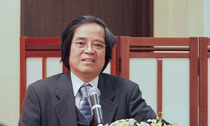 Giáo sư Trần Văn Thọ ra sách 'Hồi ức đến tương lai'