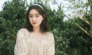 Mốt diện đồ 'nhạt như nước lọc'
