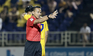 HAGL muốn tài trợ trọng tài ngoại điều hành V-League