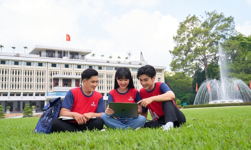 Trường ĐH Hùng Vương TP HCM công bố quỹ học bổng 30 tỷ đồng