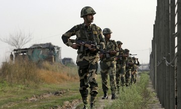 Binh sĩ Ấn Độ bắn chết người Pakistan vượt biên