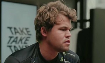 Carlsen tiếp tục thống trị Champions Chess Tour