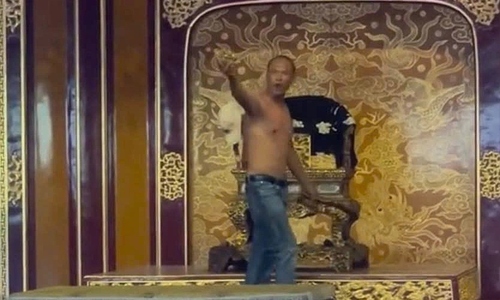 Kiểm điểm tổ chức, cá nhân để xảy ra vụ đập gãy ngai vàng triều Nguyễn