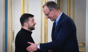 Phương Tây dỡ bỏ hết hạn chế về vũ khí tầm xa cho Ukraine