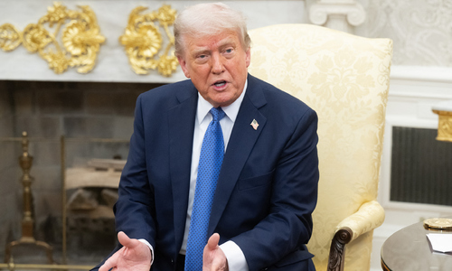 Ông Trump: Mỹ muốn sản xuất chip, không phải giày dép, quần áo