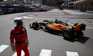 Lando Norris vượt qua cạm bẫy, nhất chặng Monaco