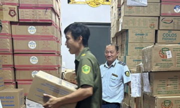 Long An phát hiện gần 12.000 lon sữa không rõ nguồn gốc