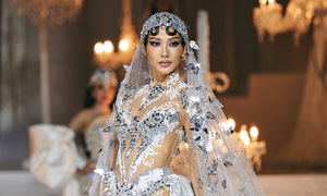 Hoa hậu, á hậu trình diễn đầm cưới của Chung Thanh Phong