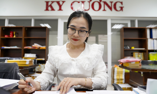 Bộ Chính trị yêu cầu sớm hỗ trợ người hoạt động không chuyên trách cấp xã