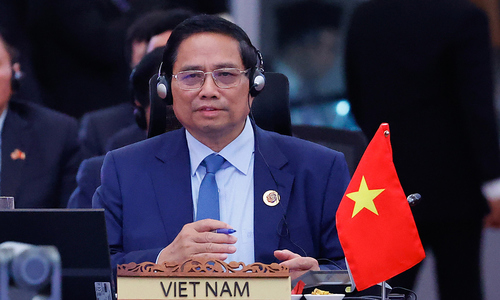 Thủ tướng đề nghị tăng cường kết nối giữa ASEAN, Trung Quốc và Vùng Vịnh