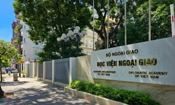Học viện Ngoại giao quy đổi IELTS từ 6.0