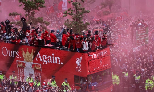 Từ niềm vui đến thảm kịch trong lễ rước Cup của Liverpool