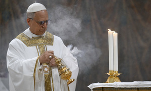 Giáo hoàng mang quốc tịch gì khi là nguyên thủ Vatican?