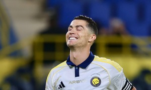 Dwight Yorke: 'Chelsea nên chiêu mộ Ronaldo'
