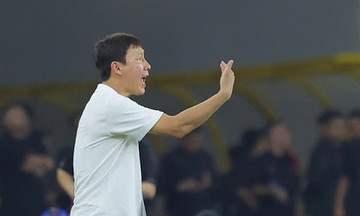 HLV Kim Sang-sik: 'Thắng Man Utd là trải nghiệm tuyệt vời'