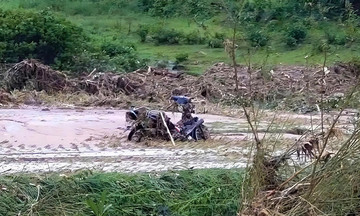 Lũ quét tàn phá xã biên giới Nghệ An