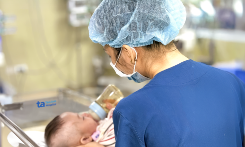 Cách chăm sóc trẻ sơ sinh thở khò khè